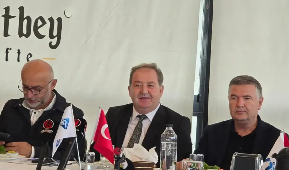 Sakarya V�B: 'Seferlerimiz S�r�yor, �ehrin Markas�na Sahip ��kal�m!'